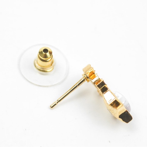 CHANEL Earrings CC Rhinestone Star COCO Gold GP Stud B24C - Picture 3 of 8